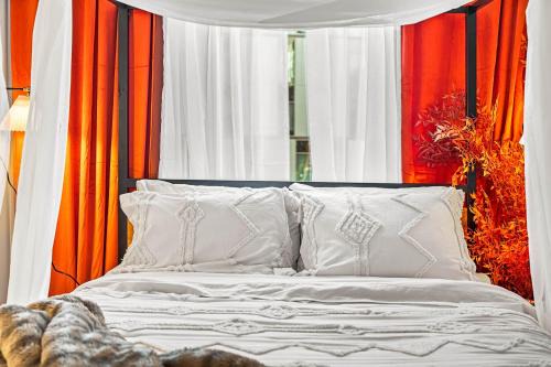 Central Boston Two-Bedroom Two-Bath Suite