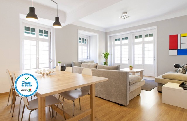 Central Chiado 2E by Central Hill