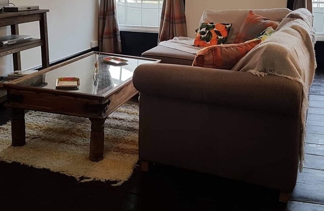 Central holiday let for up to 6 guests in the beautiful Welsh countryside.