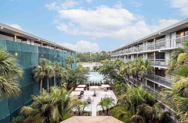 Central Kissimmee Stay W/Lake view Close to Disney