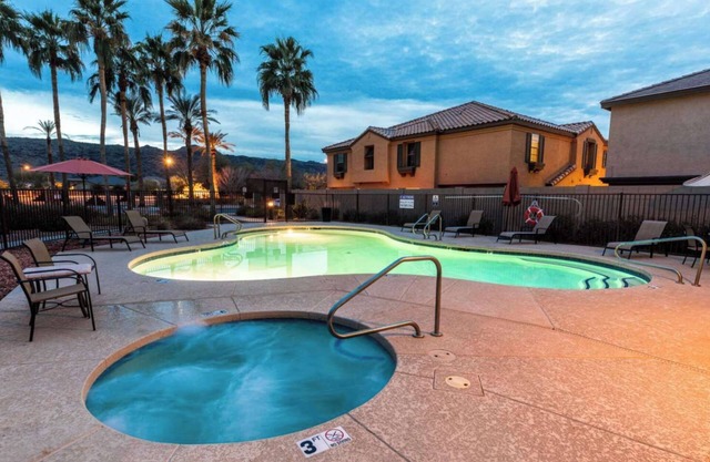 Central Luxury Mountain Oasis with TWO Pools and Jacuzzis