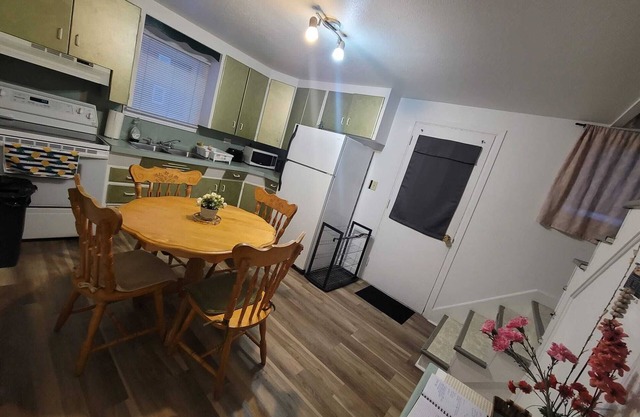 Central place, next to highway, smart tv+netflix+prime+wifi