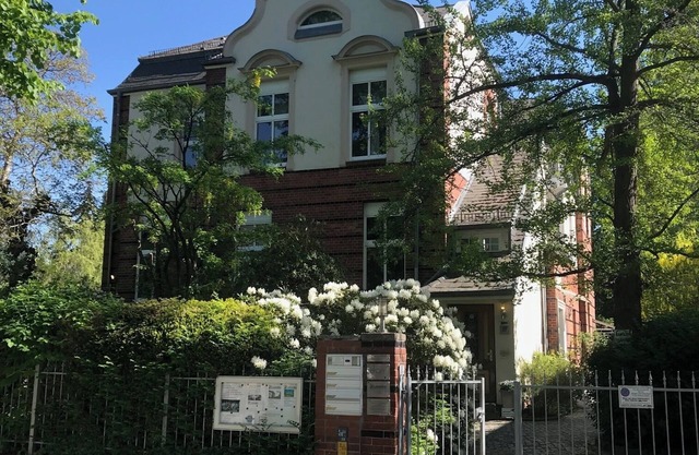 Centrally located 160 square meter apartment. Ideal for travel groups and large families