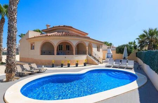 CH Villa Calida Monteazul (Benijofar)