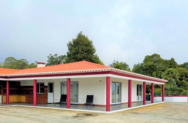 Chalé d'Angra Guest House