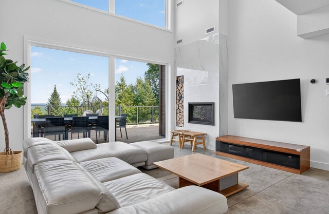 Chalet Assiniboine in Bel Air