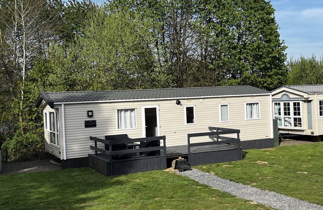 Chalet auf Campingplatz