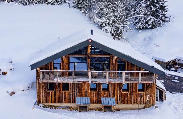 Chalet Beauceron, Chalet Beauceron Farmhouse