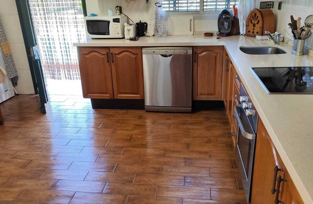 Chalet con Piscina a 10 min de Sevilla