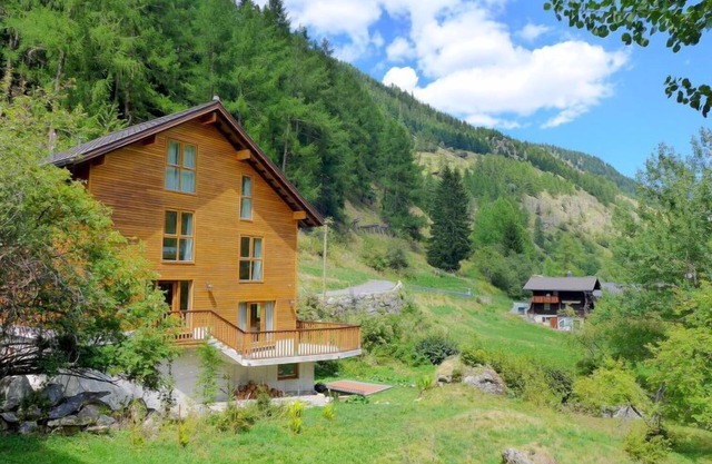 Chalet Eden by Interhome