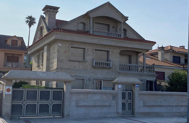 Chalet EN Primera Linea DE MAR EN Playa America