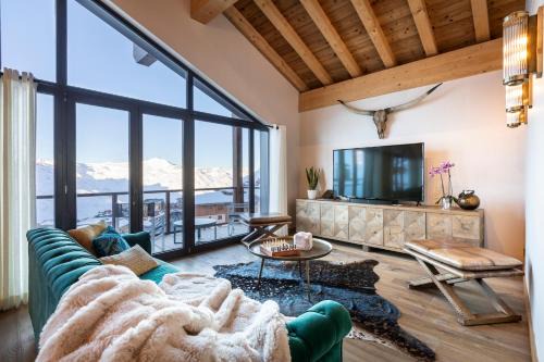 Chalet Golden Jubilée by Les Etincelles
