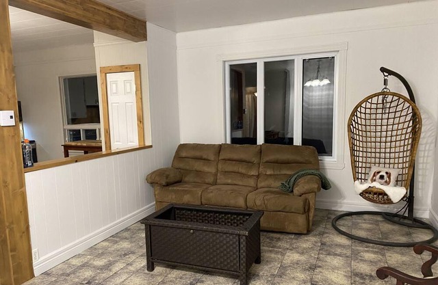 Chalet Le St-Pierre at the foot of the mountain