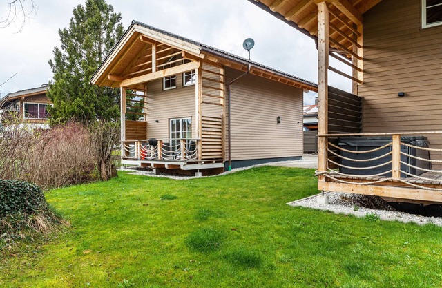 Chalet Rauschn with mountain view with shared sauna, terrace, balcony; pet friendly