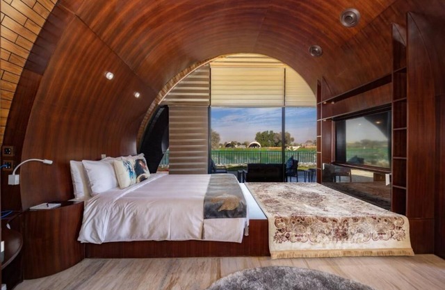 Chalet Room Near Boabdil’s Lair Restaurant