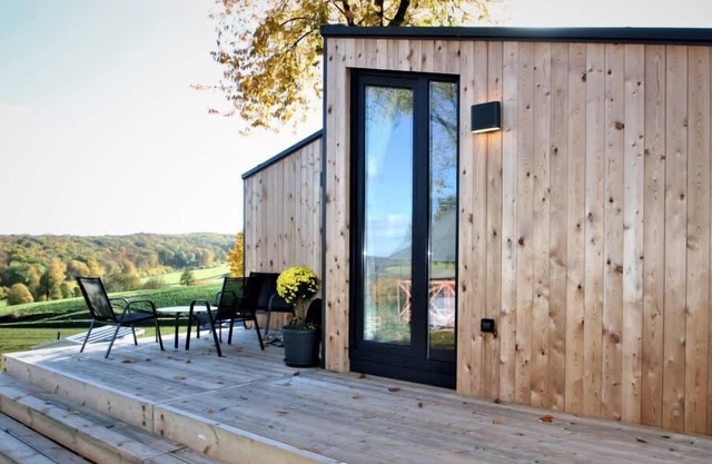 Chalet with 2 bedrooms and a garden