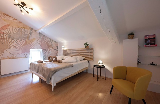 Chambre Double Avec Salle de Bains Privative IV