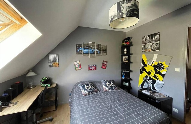 Chambre la Belle Étape and its garden