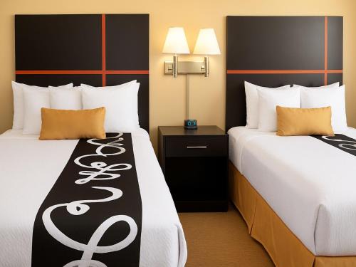 Chaparral Motor Inn