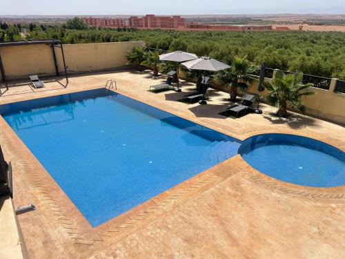 Charmante villa avec piscine DAR LUD