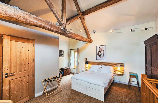 Charming 1 BDR Apt w/Garden in Quiet Village