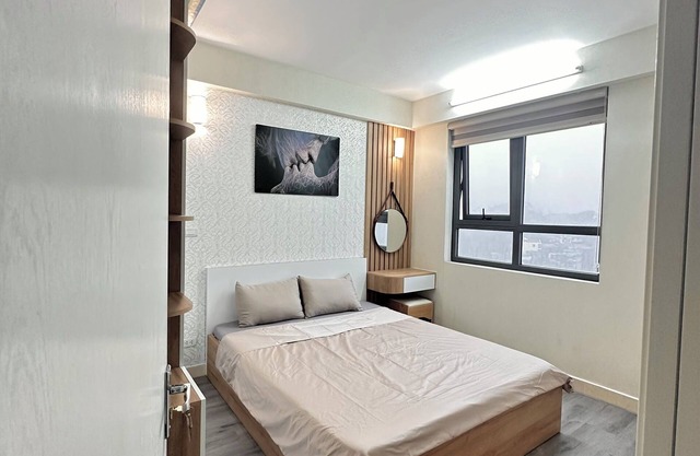 Charming 1-bedroom apartment in brilliant Hạ Long with AC, WiFi, Local Friendly