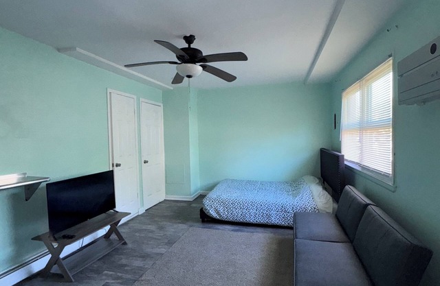 Charming 1-bedroom apartment in serene Staten Island