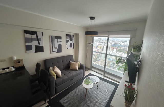 Charming 1-bedroom apartment with fitness room, WiFi in delightful Barranco