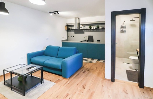 Charming 1-bedroom apartment with WiFi, AC in excellent Osijek