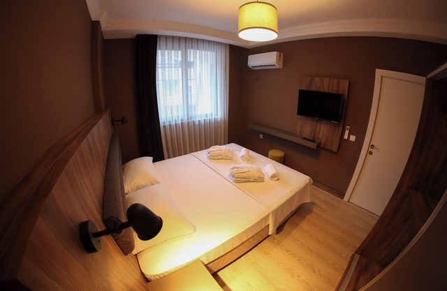 Charming 1-bedroom condo in welcoming Antalya with WiFi, AC