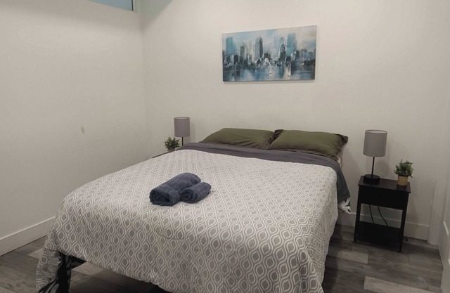 "Charming 1-Bedroom Retreat - Sleeps 3"