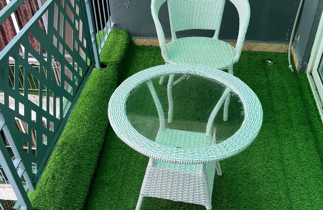 Charming 1-BHK apartment in enchanting Greater Noida with AC, WiFi