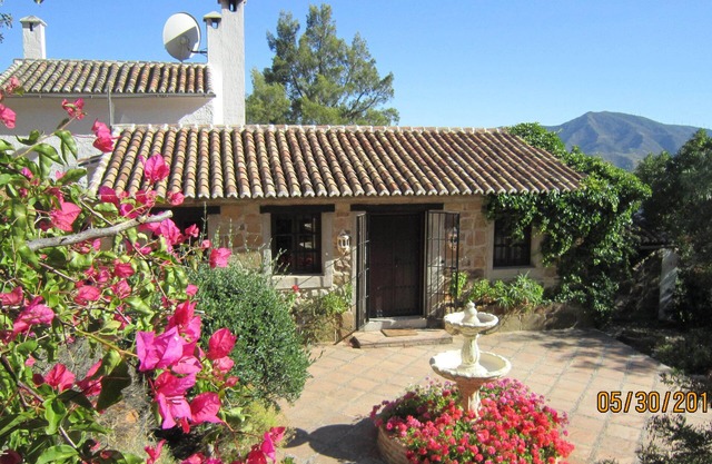 Charming 19th century stone built cottage. Magnificent location