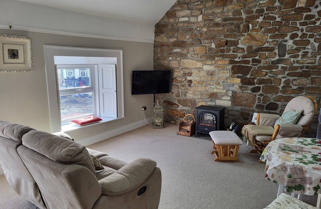 Charming 2-Bed Apartment in Donegal Town Centre