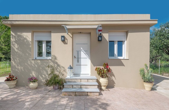 Charming 2-bedroom country house with WiFi, AC in Zakynthos