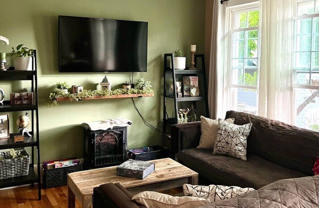 Charming 2Bdrm Retreat in Picturesque Saranac Lake