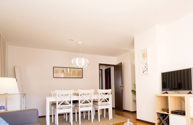 Charming 3 Bedroom Apartment