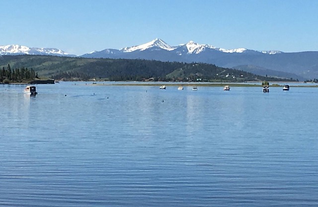 Charming 3-bedroom waterfront cabin on the North Shore of Lake Granby, Co.