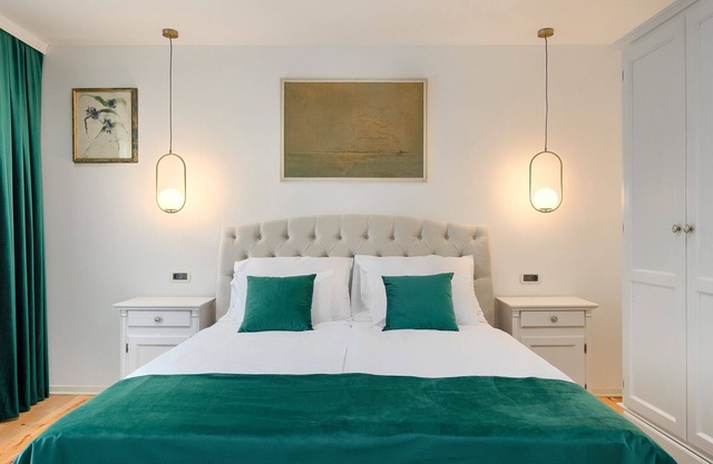 Charming 4-bedroom villa with AC and WiFi in welcoming Buzet