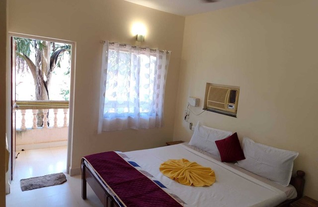 Charming 4-bedroom villa with AC and WiFi in marvelous Morjim