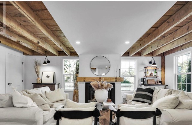 Charming and Rustic Farmhouse-style home in the heart of Sparta, ON