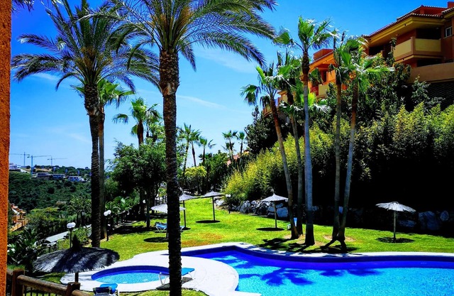 Charming apt, 2 terraces, dir. access to pool, close to beach and golf courses