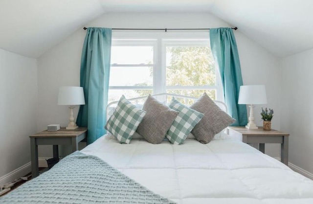 Charming Apt with chic decor Superhost w 5 Stars