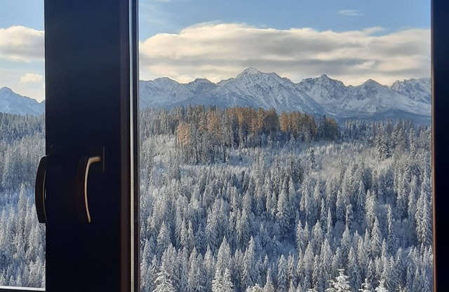 Charming bed & breakfast in quaint Bukowina Tatrzańska with magical views