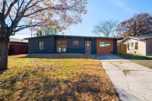 Charming,comfy home near San Antonio's top sights