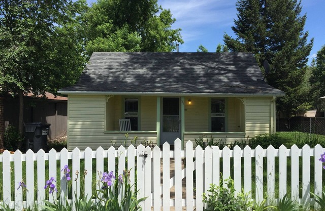 Charming Cottage in Historical Victorian Olde Erie Village