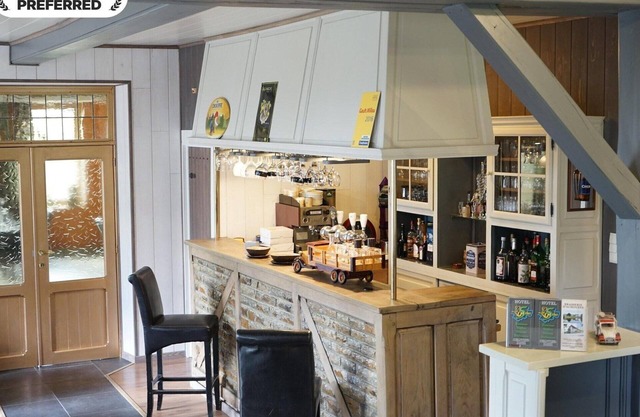 Charming cottage with pool in Houffalize
