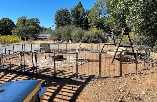 Charming cottage - WiFi, AC, and enclosed backyard in West Point. Pet friendly!