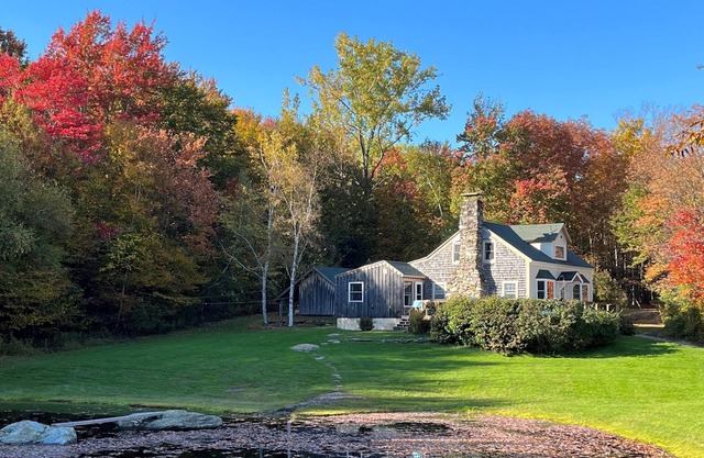 Charming country house, 180 acres, near MtMansfield, Smugglers Notch and Stowe
