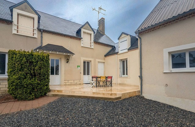 Charming Countryside Home with Private Garden, Fishing Ponds, and Easy Access to Loire Castles